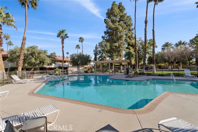 Detail Gallery Image 11 of 20 For 550 N Villa Ct #203,  Palm Springs,  CA 92262 - 1 Beds | 1 Baths