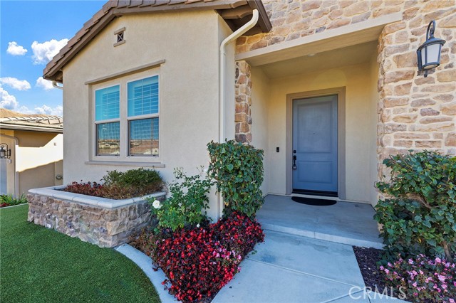 Detail Gallery Image 4 of 62 For 11657 Ambling Way, Corona,  CA 92883 - 3 Beds | 3/1 Baths