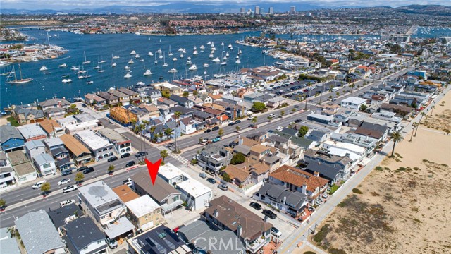 Detail Gallery Image 31 of 34 For 905 W Balboa, Newport Beach,  CA 92661 - 4 Beds | 2 Baths