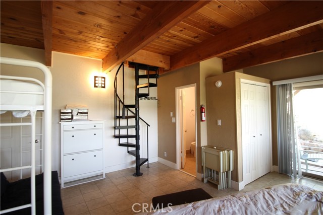 Detail Gallery Image 38 of 44 For 38532 N Shore Dr, Fawnskin,  CA 92333 - 3 Beds | 2/1 Baths