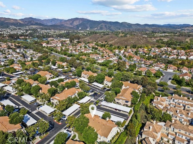 28 Via Terrano, Rancho Santa Margarita CA: https://media.crmls.org/medias/9235bfec-d2f9-4651-a78d-345d0462d1f5.jpg