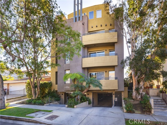 Detail Gallery Image 1 of 37 For 10664 Wilkins Ave #202,  Los Angeles,  CA 90024 - 2 Beds | 2/1 Baths