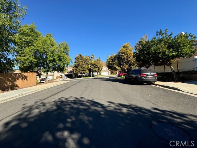 Detail Gallery Image 6 of 40 For 10572 Pepper Ridge Ln, Moreno Valley,  CA 92557 - 4 Beds | 2/1 Baths