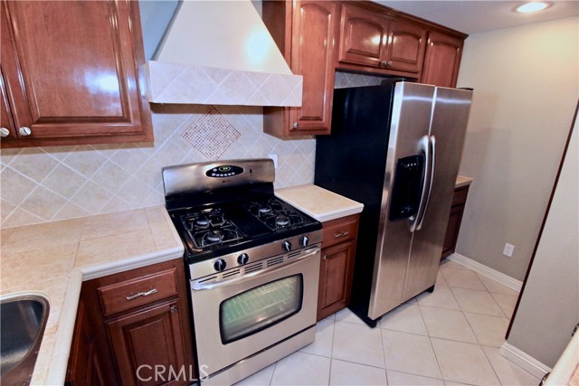 17914 Magnolia Boulevard, Encino CA: https://media.crmls.org/medias/923651aa-5894-4bbf-a6ac-d0cde57c75f4.jpg