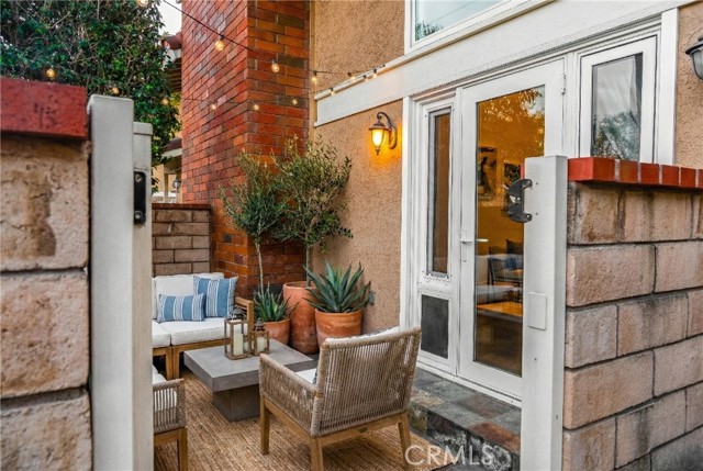 Detail Gallery Image 22 of 31 For 21066 Poolside, Huntington Beach,  CA 92648 - 2 Beds | 2/1 Baths