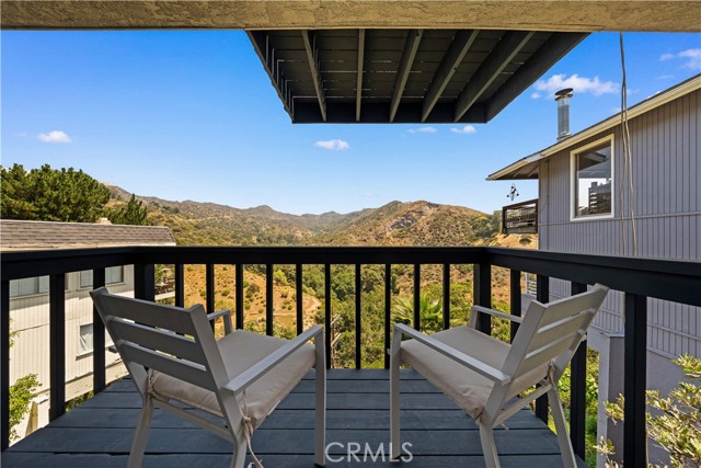 2838 Lambert Drive, Los Angeles CA: https://media.crmls.org/medias/9236c739-3d68-4226-b321-8a2b91966cca.jpg