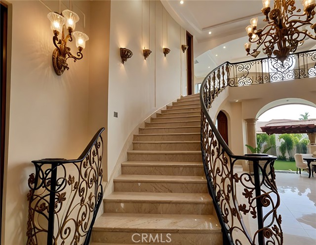 5108 Otis Avenue, Tarzana CA: https://media.crmls.org/medias/92371079-6bd6-4208-9752-bb4fd6235512.jpg