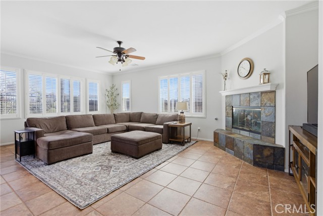 Detail Gallery Image 9 of 45 For 23634 Saratoga Springs, Murrieta,  CA 92562 - 4 Beds | 3 Baths