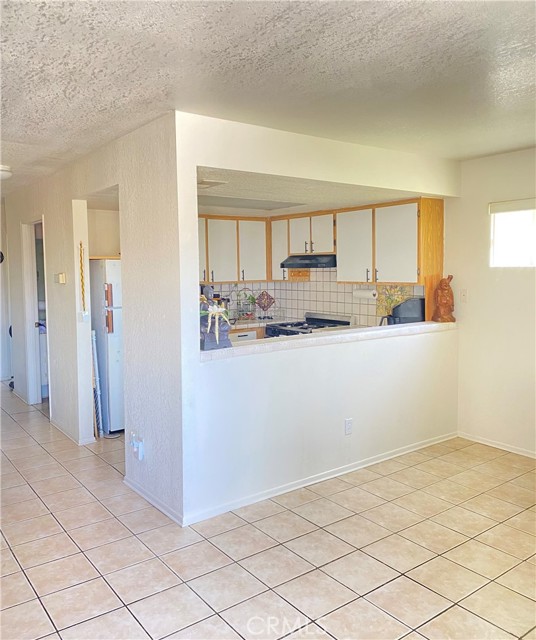 Detail Gallery Image 8 of 12 For 18209 Sierra Hwy #88,  Canyon Country,  CA 91304 - 2 Beds | 2 Baths