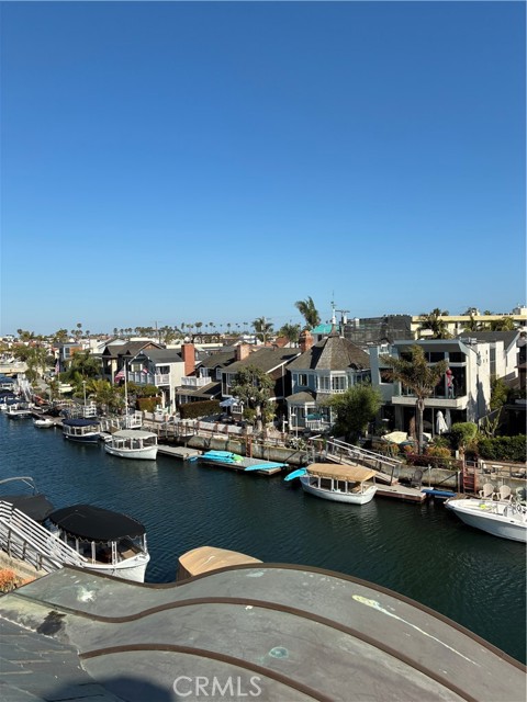 59 Rivo Alto Canal, Long Beach CA: https://media.crmls.org/medias/9237b551-1dc1-4b00-aa02-2d1511022248.jpg