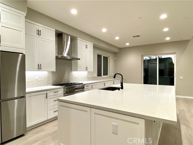 Detail Gallery Image 11 of 31 For 6504 Canyon Oaks Dr, Simi Valley,  CA 93063 - 5 Beds | 4/1 Baths