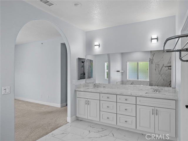 17795 Sunburst Road, Victorville CA: https://media.crmls.org/medias/9238eb30-2783-4437-8779-18178ba1bd11.jpg