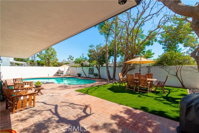 1510 E Maple Avenue, El Segundo CA: https://media.crmls.org/medias/92395cfa-f20b-4ce6-8676-362106e30525.jpg