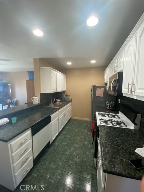 Image 2 for 1026 N Acacia St #F1, Anaheim, CA 92805