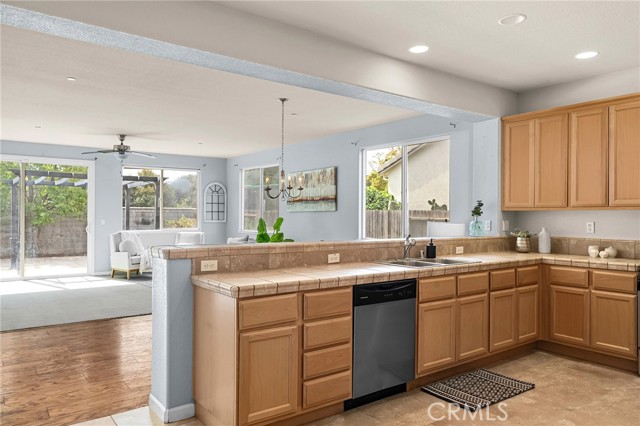 2135 Jacob Street, Gridley CA: https://media.crmls.org/medias/9239bde5-483d-4e94-8033-a1566913b294.jpg