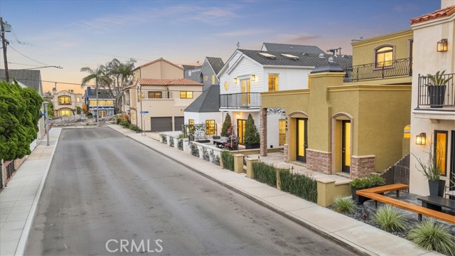 Detail Gallery Image 68 of 75 For 5580 E Saint Irmo Walk, Long Beach,  CA 90803 - 3 Beds | 2/1 Baths