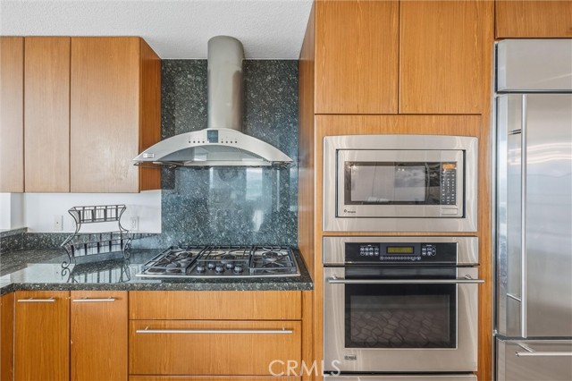 Detail Gallery Image 15 of 38 For 3131 Michelson Dr #1504,  Irvine,  CA 92612 - 3 Beds | 2/1 Baths