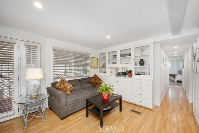 Detail Gallery Image 46 of 56 For 6229 E Golden Sands Dr #193,  Long Beach,  CA 90803 - 2 Beds | 2 Baths