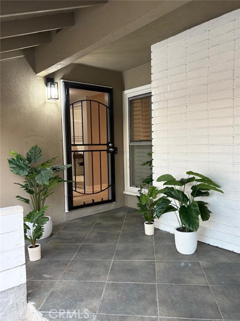 Detail Gallery Image 3 of 25 For 5410 W Davit Ave, Santa Ana,  CA 92704 - 4 Beds | 2 Baths