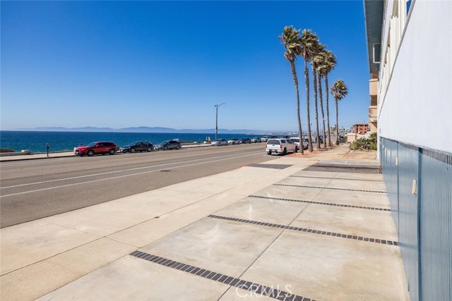 Detail Gallery Image 1 of 16 For 1710 Esplanade #G,  Redondo Beach,  CA 90277 - 1 Beds | 1 Baths