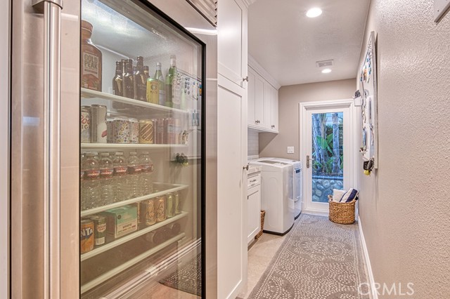 12 Eisenhower Lane, Coto de Caza CA: https://media.crmls.org/medias/923d2489-c8ff-4d3d-a9dc-f0dbf15f54dc.jpg