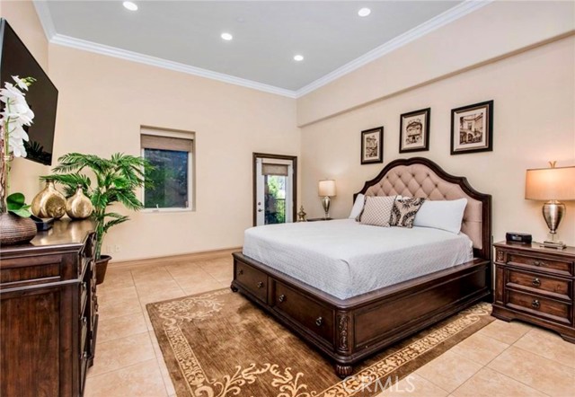 Detail Gallery Image 19 of 26 For 1441 Robmar, Beverly Hills,  CA 90210 - 7 Beds | 7/1 Baths