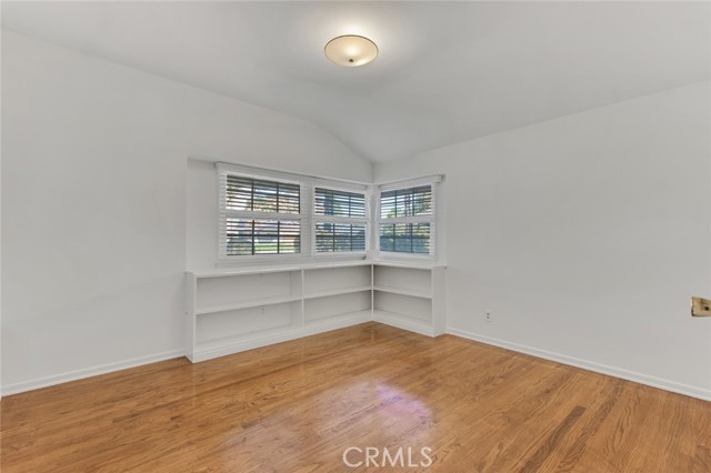 Detail Gallery Image 22 of 37 For 15930 Tuba St, North Hills,  CA 91343 - 3 Beds | 2 Baths