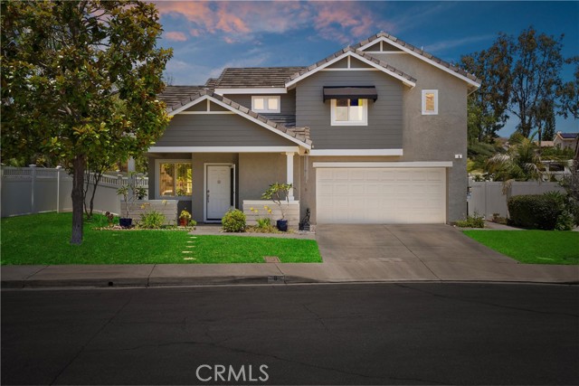 8 Chatri Circle, Lake Forest CA: https://media.crmls.org/medias/92410969-2bdd-45c5-ab3f-232356eea2e0.jpg