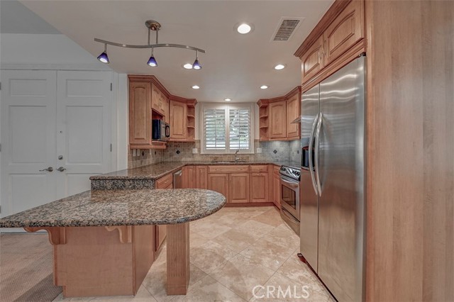 241 Calle Aragon, Laguna Woods CA: https://media.crmls.org/medias/9241bfc2-8846-4b19-95e3-b3aa831e19b1.jpg