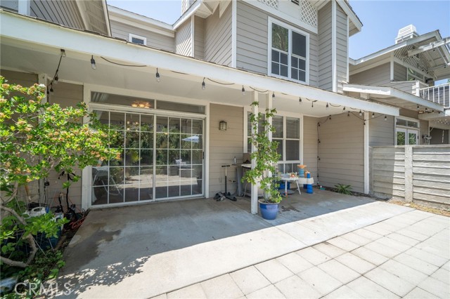 202 Chandler W, Highland CA: https://media.crmls.org/medias/9241e372-354d-412a-8383-2bd6583c4445.jpg