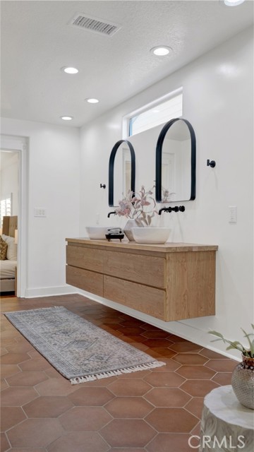 Detail Gallery Image 24 of 35 For 31682 via Coyote, Coto de Caza,  CA 92679 - 4 Beds | 3/1 Baths