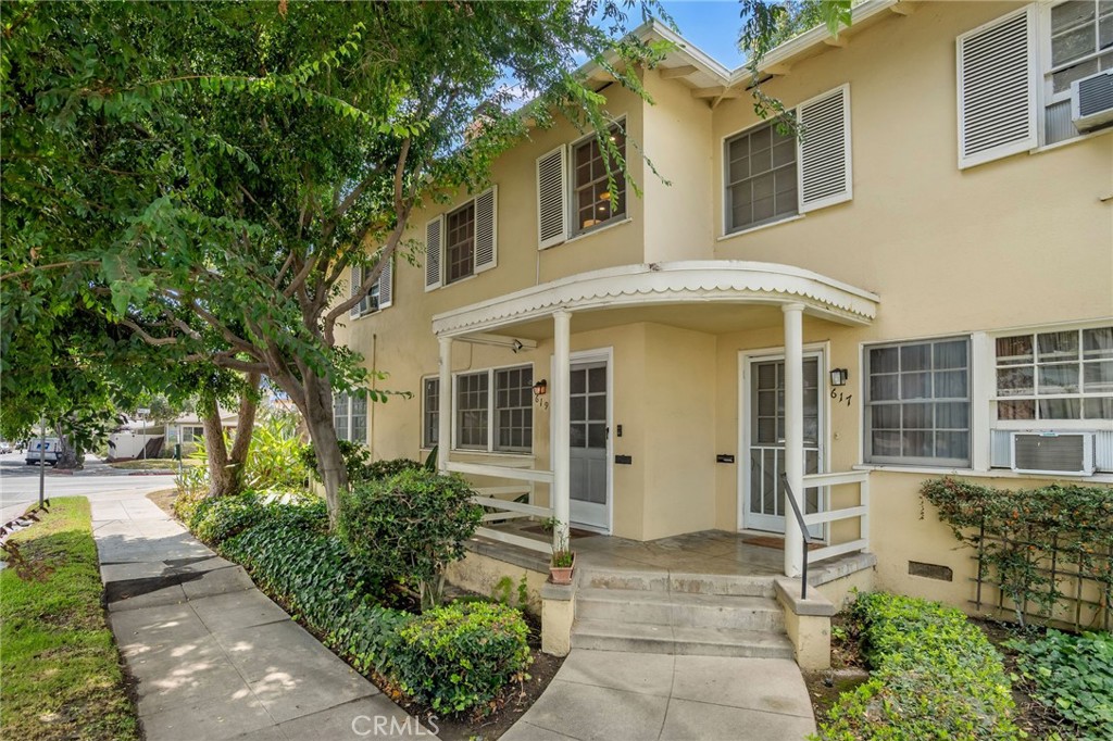 619 Granada Street