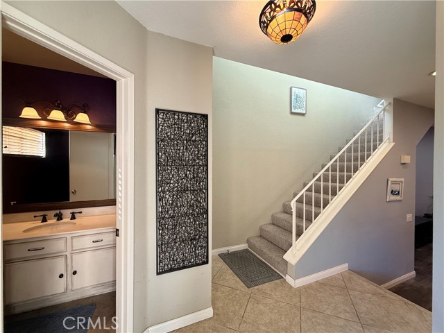 Detail Gallery Image 2 of 23 For 24337 Val Verde Ct, Laguna Hills,  CA 92653 - 2 Beds | 2/1 Baths