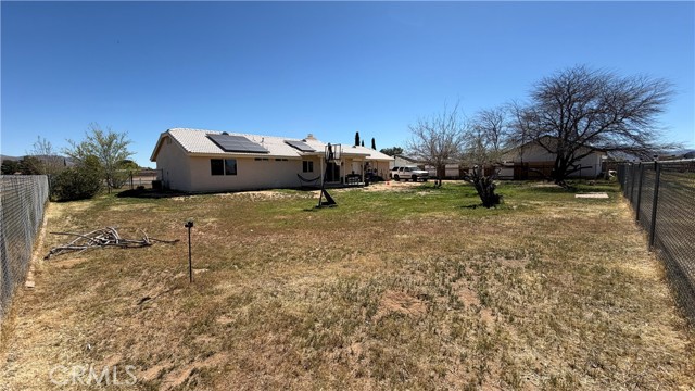 Detail Gallery Image 9 of 10 For 12794 Navajo, Apple Valley,  CA 92308 - 3 Beds | 2 Baths