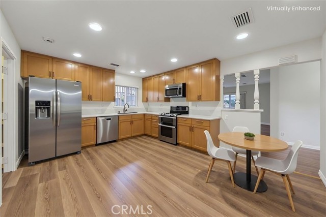 Detail Gallery Image 3 of 43 For 4201 Franklin, Fullerton,  CA 92833 - 4 Beds | 2 Baths