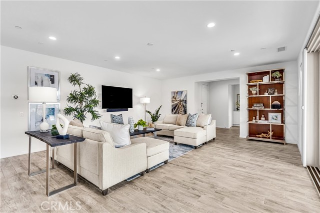 35 Cantar Street, Rancho Mission Viejo CA: https://media.crmls.org/medias/9246244d-92e2-4c27-809d-61f2108bb0c1.jpg
