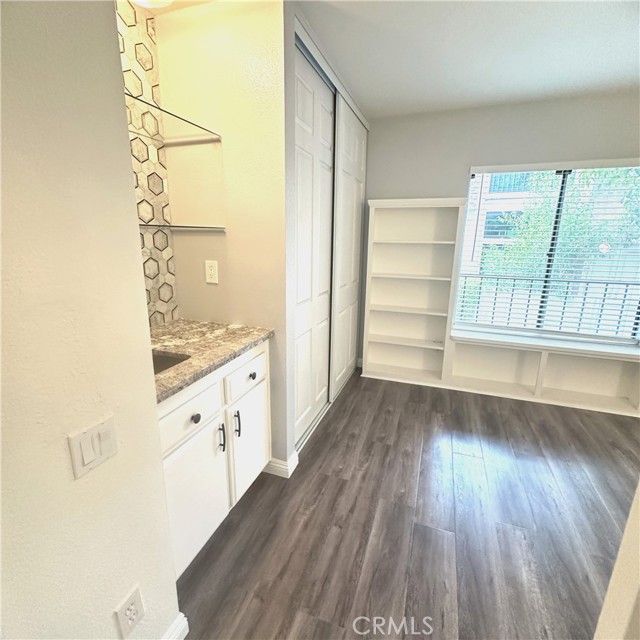 6121 Shoup, 13 photo 17