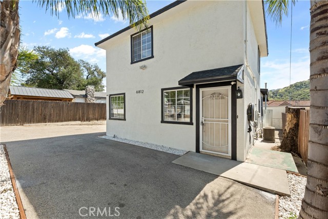 Detail Gallery Image 25 of 36 For 6812 Quinton Ln, Tujunga,  CA 91042 - 1 Beds | 2 Baths