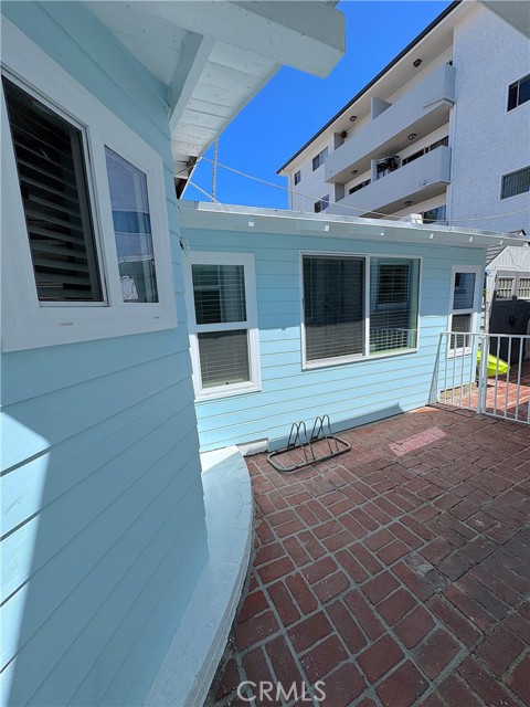 726 1/2 Esplanade, Redondo Beach CA: https://media.crmls.org/medias/92474a4d-89bd-4c40-89b6-db21e37aaffc.jpg