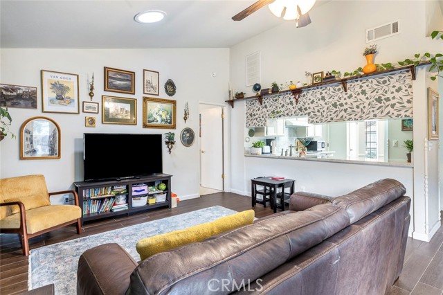 Detail Gallery Image 5 of 28 For 8735 N Cedar Ave #147,  Fresno,  CA 93720 - 3 Beds | 2 Baths