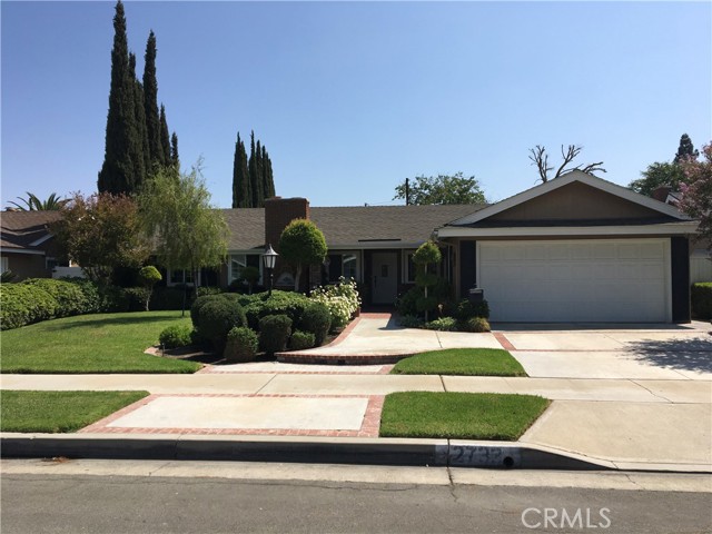 2733 N Cottonwood St, Orange, CA 92865