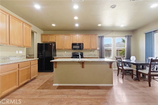 Detail Gallery Image 16 of 55 For 741 Amor, San Jacinto,  CA 92582 - 5 Beds | 2/1 Baths