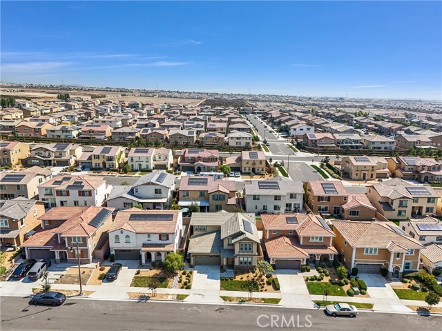 Detail Gallery Image 32 of 32 For 5023 Oak Moss Ave, Fontana,  CA 92336 - 4 Beds | 3 Baths