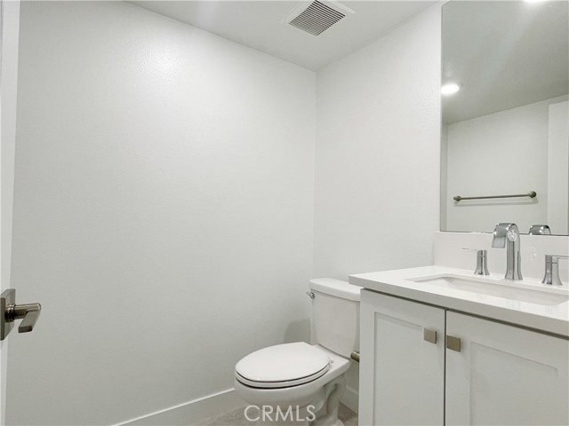 1866 S Westside Drive, Anaheim CA: https://media.crmls.org/medias/9247df5d-3757-4f5a-a0f3-fe5909b17769.jpg