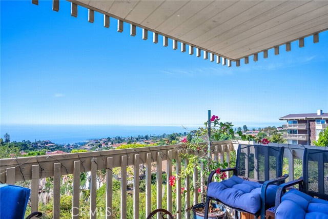 Detail Gallery Image 9 of 33 For 6542 Ocean Crest Dr #C103,  Rancho Palos Verdes,  CA 90275 - 2 Beds | 2 Baths