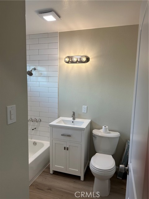 Detail Gallery Image 13 of 17 For 7832 Ronald Drive, Huntington Beach,  CA 92647 - 4 Beds | 3 Baths