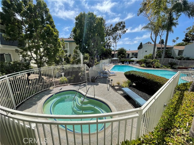 802 Camino Real, Redondo Beach, California 90277, 1 Bedroom Bedrooms, ,1 BathroomBathrooms,Residential,Sold,Camino Real,AR22150106