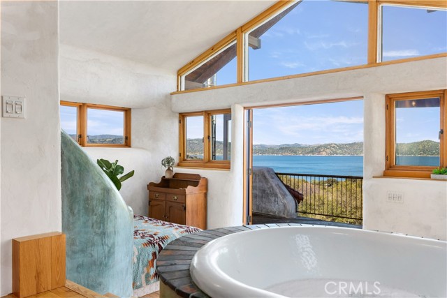 8993 Soda Bay Road, Kelseyville CA: https://media.crmls.org/medias/924b0284-3f7c-4a6e-8f0a-a3b368a66c7f.jpg