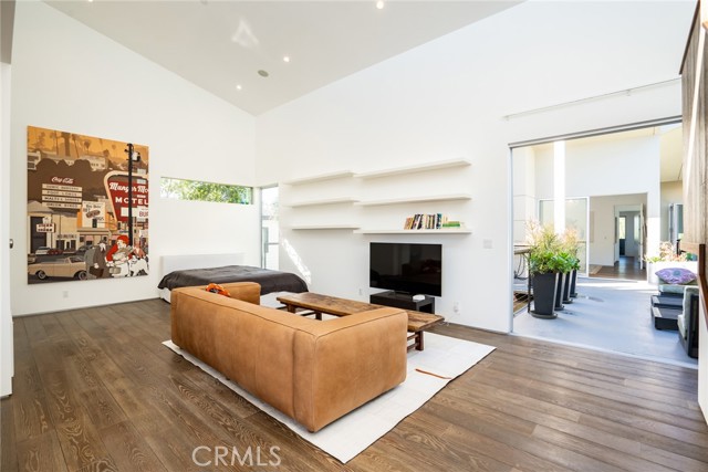 Bonus Area /Office/Art Studio