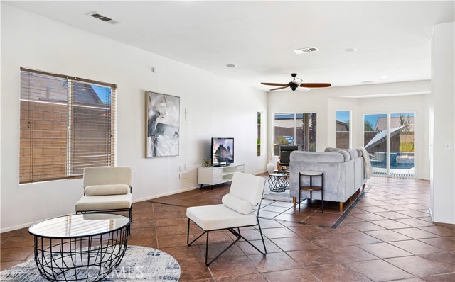 Detail Gallery Image 8 of 38 For 83281 Brighton Crest Dr, Indio,  CA 92203 - 3 Beds | 2 Baths